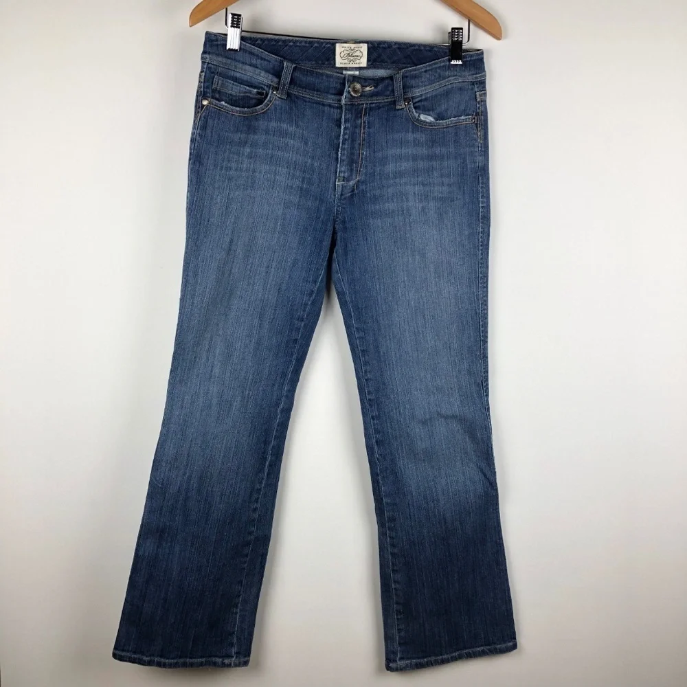 White House Black Market Blanc Bootcut Jeans